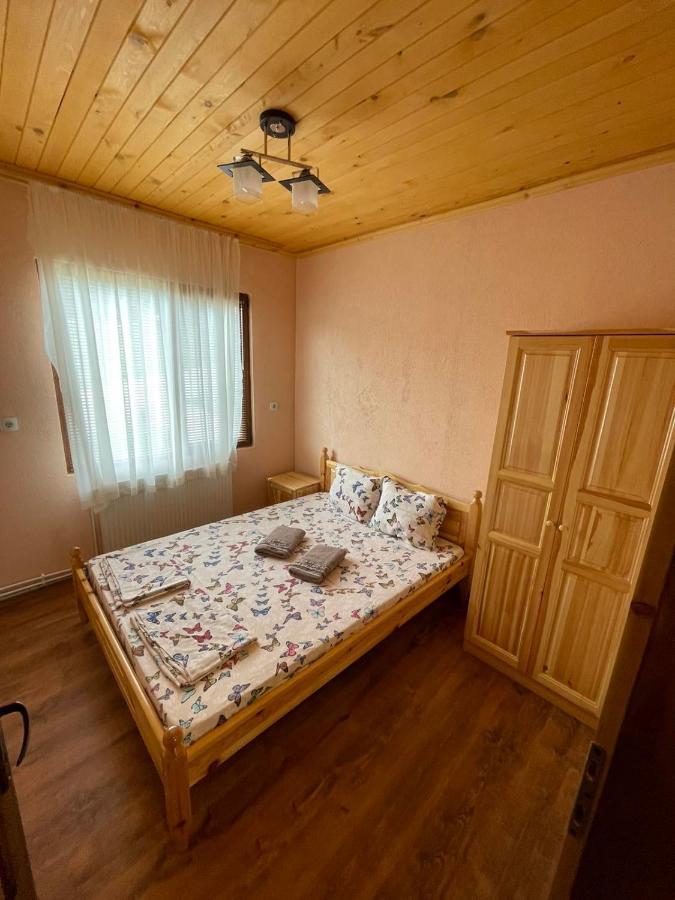 Willa Къщи Мaхони Tsigov Chark Zewnętrze zdjęcie